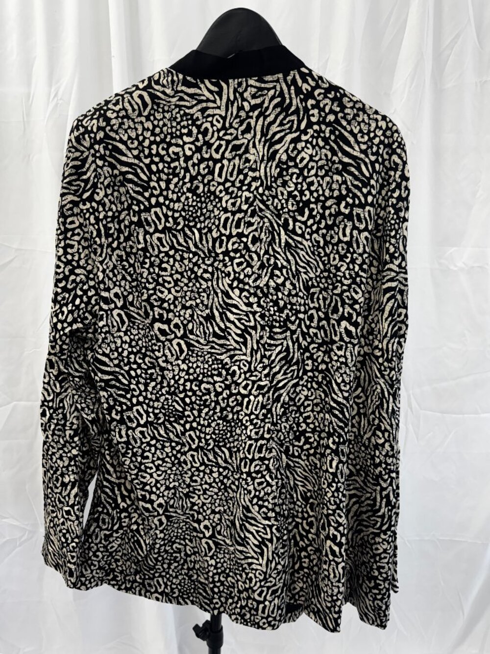 NWOT Torrid Animal Print Collarless Blazer Jacket Plus Size 1 (US 14/16) - Picture 5 of 15
